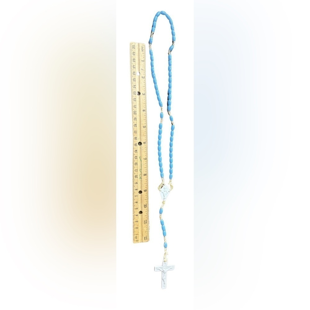 Cross Necklace (Like New - Great Condition) 💙 - Picture 3 of 4